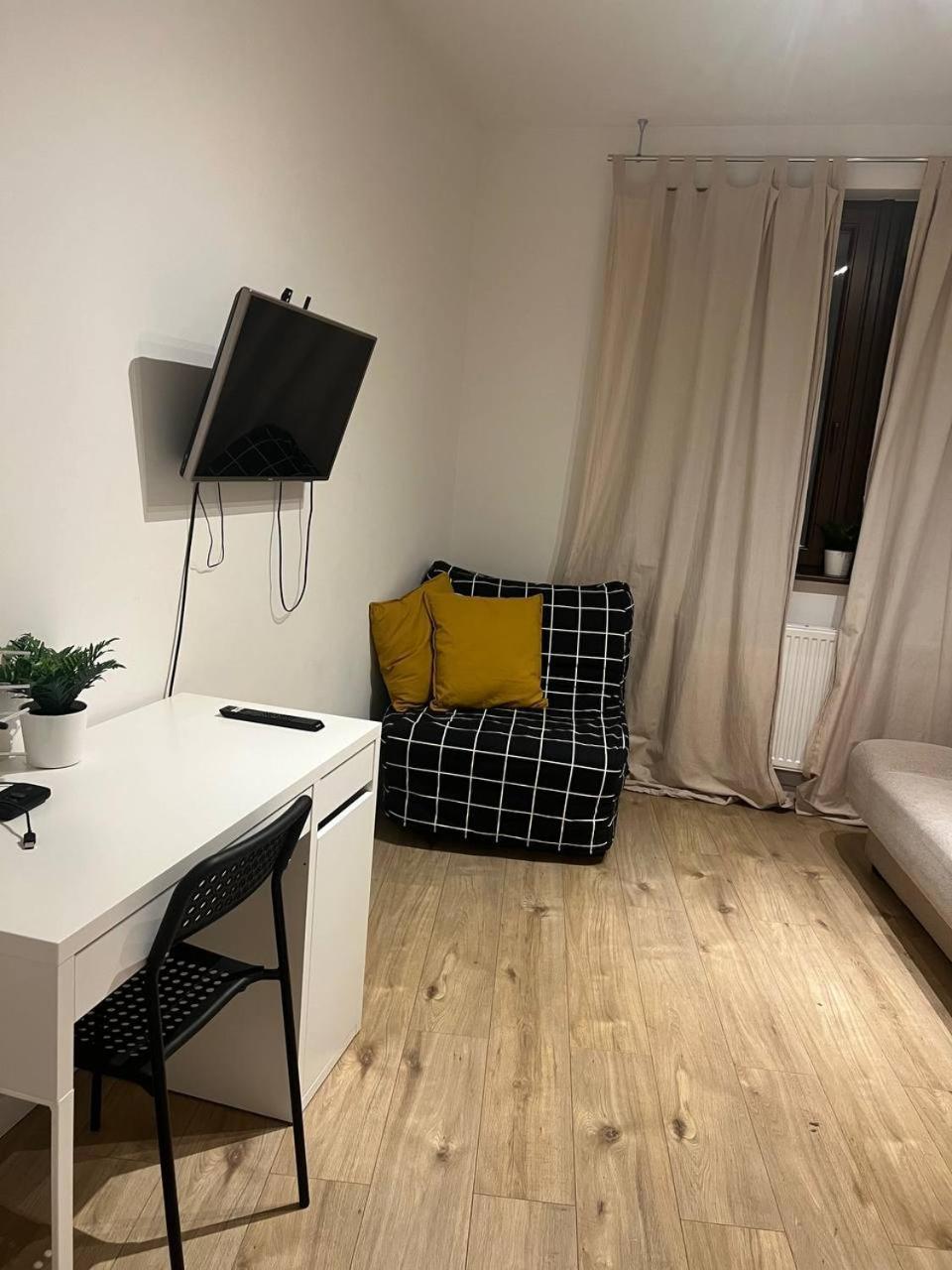 City Center - 3 Rooms - New Building - Private Parking Place - Garage Wrocław Exterior foto